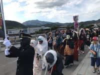 Bahkan ada parade hantu dan siluman (Twitter)