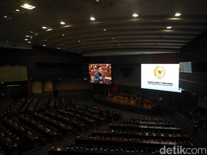 Rapat Paripurna DPR Diwarnai Interupsi soal Papua