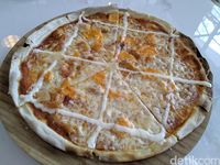 Amyrea Art & Kitchen : Meong! Ada Butter Rice Berbentuk Kucing yang Gurih Wangi di Sini 