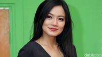 Titi Kamal saat ditemui di kawasan Jatisampurna, Bekasi, Jawa Barat pada Senin (19/8). Pool/Noel/detikFoto.