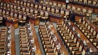 DPR hari ini menggelar rapat paripurna pengambilan keputusan terhadap RUU tentang Pertanggungjawaban atas Pelaksanaan APBN (P2APBN) tahun anggaran 2018. Berdasarkan catatan Kesetjenan DPR RI, hanya 292 dari 560 anggota dewan yang menghadiri rapat, Jakarta, Selasa (20/8/2019).
