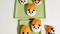 Bernama Lavender & Lemon Pandaleines, panda menggemaskan ini sebenarnya madeleine yang populer dari Prancis. Berupa sponge cake mungil bentuk kerang yang ditambahkan icing dan hiasan hingga menyerupai panda. Foto: Istimewa