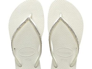 Sandal Jepit Khusus Pengantin Dijual Rp 2,2 Juta, Berhias Swarovski