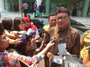 Bupati Lampung Utara Kena OTT, Mendagri Ingatkan soal Sumpah Jabatan