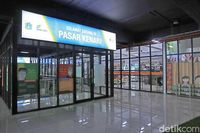 Pasar buku di lantai tiga Pasar Kenari Mas (Randy/detikcom)