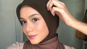 Artis Malaysia Ini Diprotes Netizen Karena Terlalu Seksi