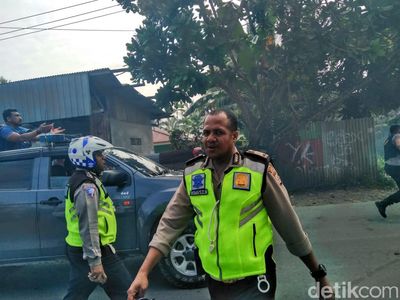 Potret Aksi Ricuh di Dekat DPRD Mimika Papua