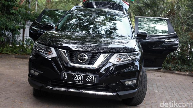 Review Lengkap Nissan X-Trail, SUV yang Banjir Fitur