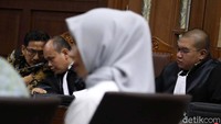 Dalam sidang itu, jaksa KPK membacakan Berita Acara Pemeriksaan (BAP) Asty Winasti.