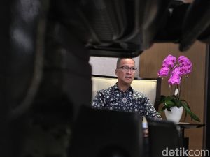 Mensos Jawab Isu Politisasi Bansos hingga Penyaluran Beras Oleh Bulog