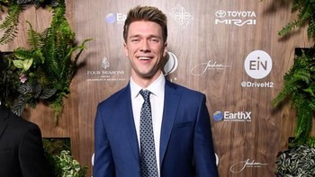 7. Collins Key. Sosok yang jago sulap dan mantan finalis Americas Got Talent ini memiliki channel dengan rata-rata views 4,5 juta per hari. Sebulannya ia diprediksi mendapatkan 1.713.757 pound sterling. (Foto: Frazer Harrison/Getty Images)