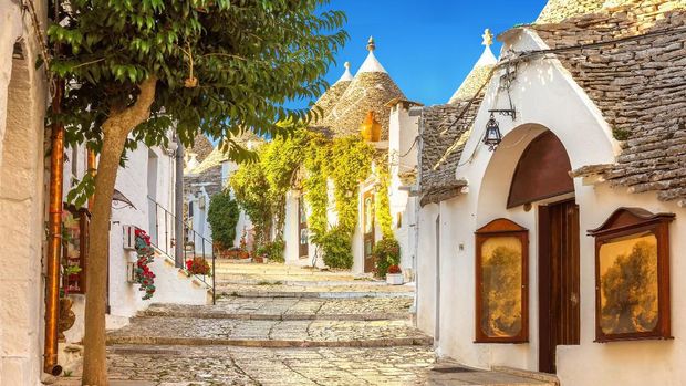 Alberobello in Puglia in Italy is a UNESCO village famous for its trullis and is full of small souvenir shops, september 2016
