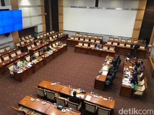 Rapat dengan Komisi I DPR, Imparsial Anggap RUU Bela Negara Problematik