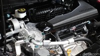 Bicara soal performa mesin, X-Trail model 2019 ini sudah mencoret opsi 2.000 cc. Orang Indonesia sepertinya kurang suka dengan SUV medium bermesin kecil, sehingga membuat Nissan mencoret mesin 2.000 cc dari line up-nya.