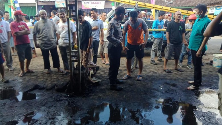 Kebakaran di Desa Tekad Lampung, Satu Orang Alami Luka Bakar 80 Persen Kebakaran di Desa Tekad Lampung, Satu Orang Alami Luka Bakar 80 Persen