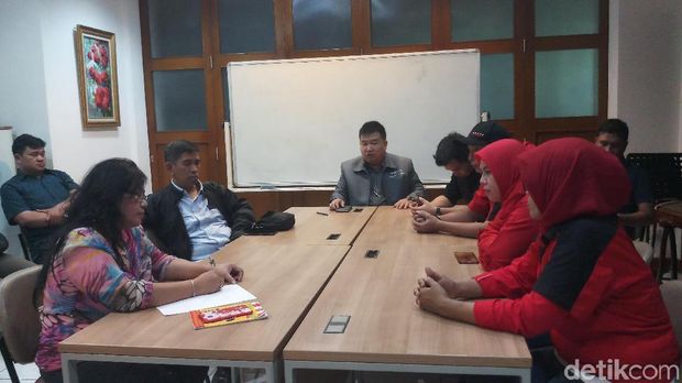 Manajemen Temui Eks Karyawan Sevel yang Demo Tuntut Pesangon
