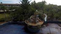 Butuh setidaknya dana 600 juta dollar untuk menghidupkan kembali resort mewah ini. Namun belum ada kejelasan dari rencana tersebut (Manta System/Youtube)  