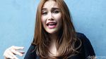 Ayu Ting Ting, Mimi Lana, Larry King hingga Della Perez