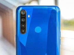 Wujud Realme 5 & 5 Pro, Ponsel Empat Kamera Dibanderol Murah