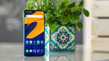 Realme 5 hadir dengan layar 6,5 inch dengan resolusi HD+ dan rasio screen to body mencapai 89%. Foto: GSM Arena