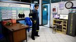 Mengintip Kehidupan Pemburu Ular dari Thailand