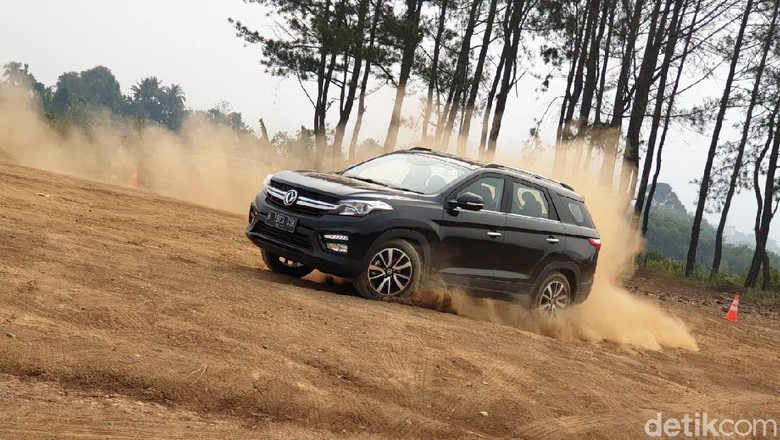 Test Drive Glory 560 Foto: Luthfi Anshori Test Drive Glory 560 Foto: Luthfi Anshori