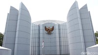 Untuk mengenang sejarah, ada Monumen Perjuangan Rakyat Jawa Barat (Monju) di Jl. Dipatiukur No 48, Kota Bandung. Monju Jawa Barat diresmikan 23 Agustus 1995 oleh Gubernur Jawa Barat, Raden Nana Nuriana. (Fadil Muhammad/detikcom)