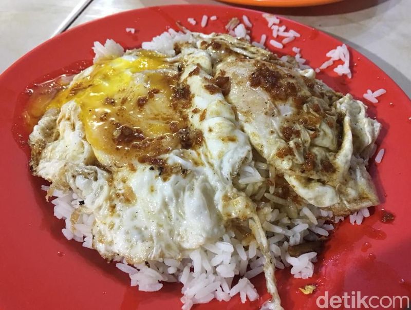 makanan nasi telur