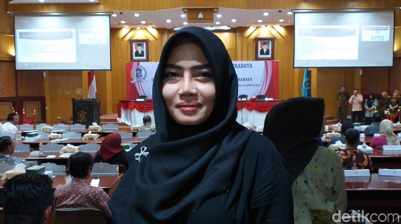 Cerita Norma Yunita, dari Petugas PMK Menjadi Anggota DPRD Surabaya Cerita Norma Yunita, dari Petugas PMK Menjadi Anggota DPRD Surabaya