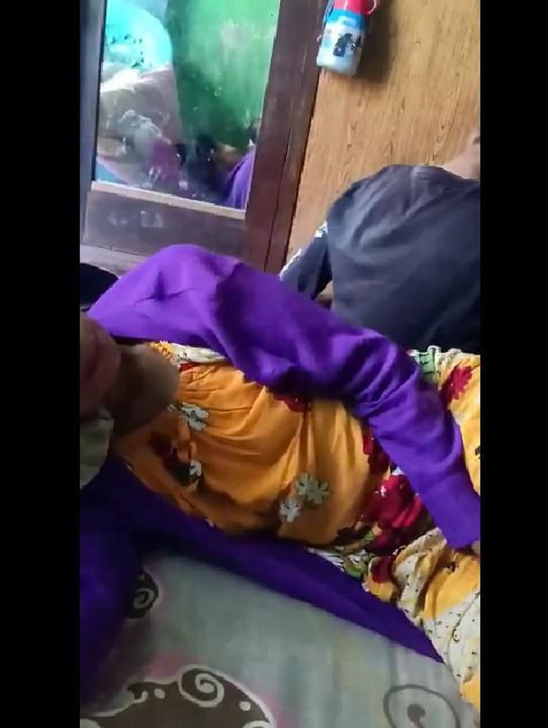 Viral di Medsos Video Anak Tendang Kepala Ibu Kandung Viral di Medsos Video Anak Tendang Kepala Ibu Kandung