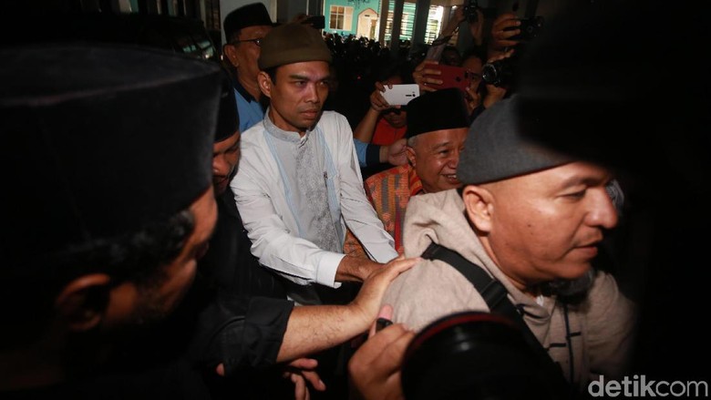 UAS soal Ceramah Salib: Saya Tidak Sedang dalam Perbandingan Agama UAS soal Ceramah Salib: Saya Tidak Sedang dalam Perbandingan Agama