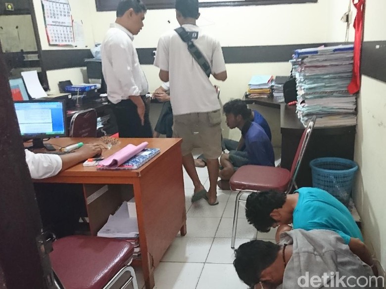 Polisi Amankan Empat Maling Spesialis Hewan Ternak Antarkota Polisi Amankan Empat Maling Spesialis Hewan Ternak Antarkota