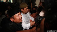 MUI mengundang Ustaz Somad untuk mengklarifikasi atas video pertanyaan tentang salib yang mendadak viral dan menuai polemik.