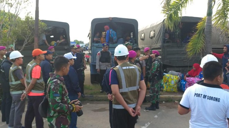 Pasca-kericuhan, Proses Sandar 2 Kapal Pelni di Sorong Berjalan Aman Pasca-kericuhan, Proses Sandar 2 Kapal Pelni di Sorong Berjalan Aman