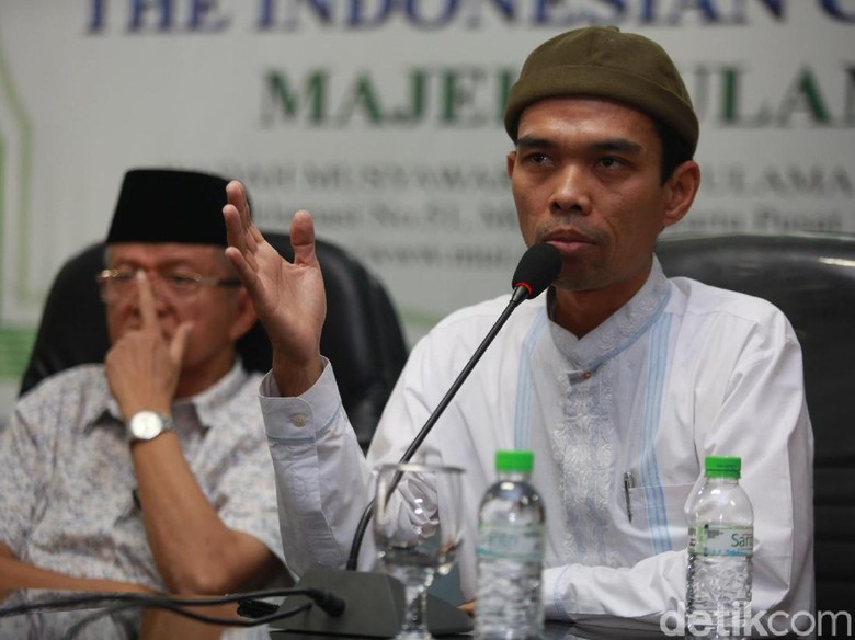 UAS cerai. Foto: Agung Pambudhy UAS cerai. Foto: Agung Pambudhy