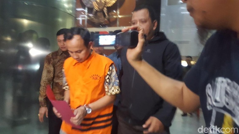 Jaksa Satriawan Ditahan KPK Jaksa Satriawan Ditahan KPK