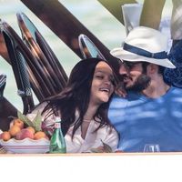 Momen Rihanna Santap Malam Romantis dengan Kekasih