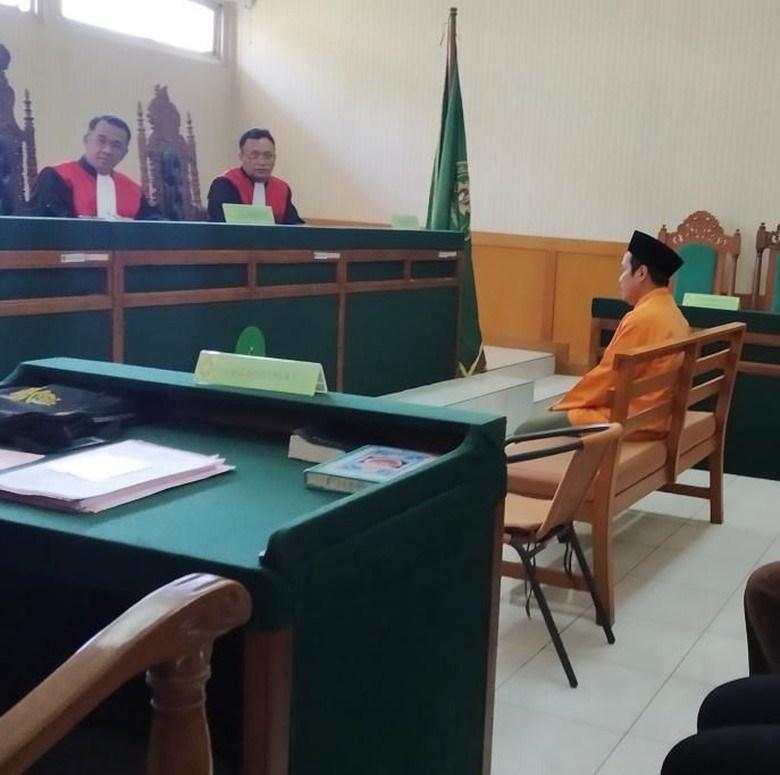 Pembuat Onar Hoaks soal 110 Juta e-KTP Buatan China Sesali Perbuatan Pembuat Onar Hoaks soal 110 Juta e-KTP Buatan China Sesali Perbuatan