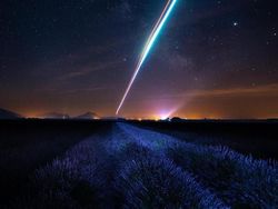 Foto-foto Penampakan Unik yang Mungkin Disangka Fiktif