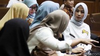 Selain Bowo Sidik, Asty juga disebut hakim memberikan fee untuk pihak lain dalam kerja sama sewa menyewa kapal antara PT HTK dan PT Pilog. Pihak lain tersebut yakni Ahmadi Hasan menerima USD 28.500, Steven Wang menerima USD 32.300 dan Rp 186.878.664. Asty sendiri juga menerima fee USD 23.977.