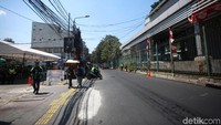 Keberadaan shelter ojek online ini pun membuat sisi jalan yang berada di kawasan Stasiun Sudirman bebas dari ojek online sehingga tidak mengganggu lalu lintas para pengguna jalan lainnya.