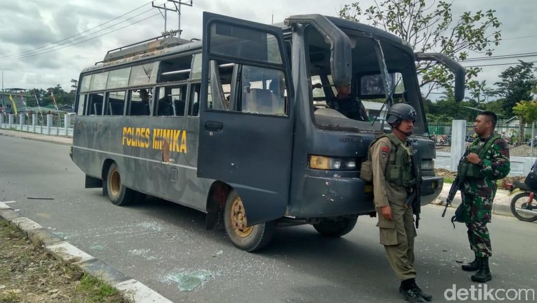 Kericuhan di Timika, 20 Orang Diamankan Polisi Kericuhan di Timika, 20 Orang Diamankan Polisi