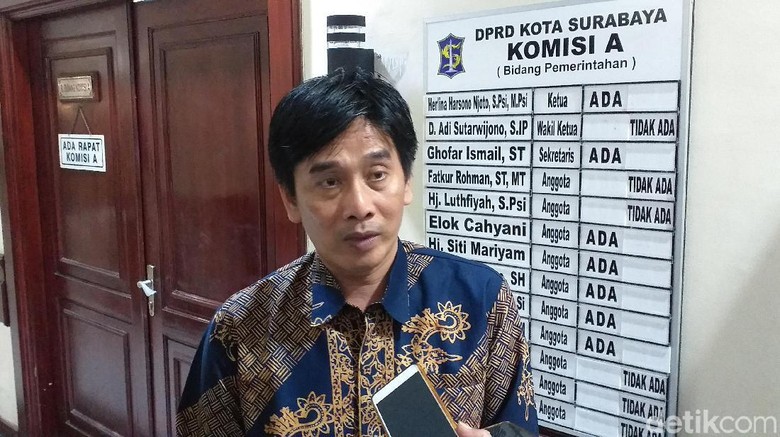 KPU Surabaya Kirim Surat Penundaan Pelantikan Anggota DPRD ke Gubernur KPU Surabaya Kirim Surat Penundaan Pelantikan Anggota DPRD ke Gubernur