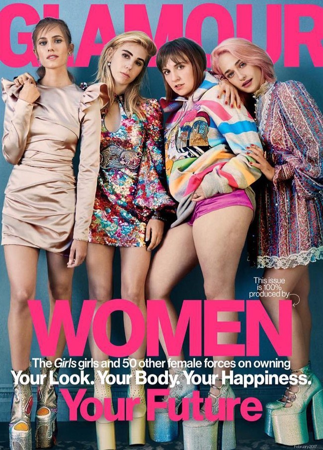 Pemotretan untuk majalah Glamour, Lena Dunham tampil dengan celana pendek sehingga memamerkan bagian pahanya. Terlihat bahwa adanya guratan stretch mark di bagian tersebut. Meski begitu Lena Dunham bangga dan tidak ingin fotonya tersebut diedit.  Foto: Instagram