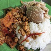 Makan Nasi Lemak Kekinian hingga Gudeg Cukup Rp 20 Ribu Saja