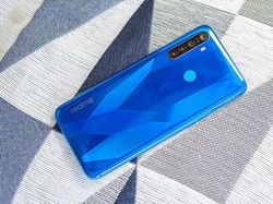 Wujud Realme 5 & 5 Pro, Ponsel Empat Kamera Dibanderol Murah