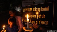 Diputusnya aliran listrik tersebut diduga karena adanya dualisme kepengurusan di apartemen tersebut.