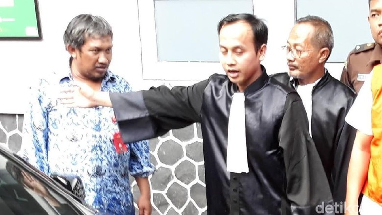Ini Dia Sosok Satriawan Jaksa Kejari Surakarta yang Diburu KPK Ini Dia Sosok Satriawan Jaksa Kejari Surakarta yang Diburu KPK