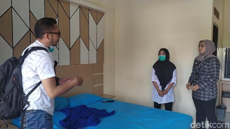 Biduan Dangdut Tunjukkan 4 Tempat Syuting Video Porno di Garut Biduan Dangdut Tunjukkan 4 Tempat Syuting Video Porno di Garut