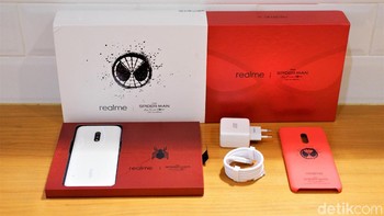 Ketika semua paketan dibongkar. Foto: Adi Fida Rahman/detikINET